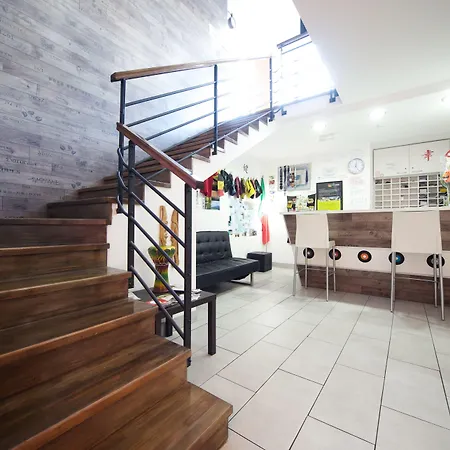 Funk Lounge Hostel-2